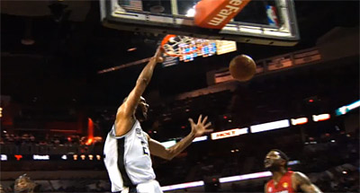 Top 5 : Duncan et Ginobili montent au dunk, les Spurs font le show