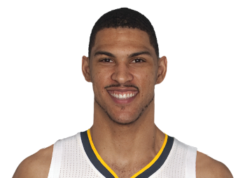 Les Spurs signent Jeff Pendergraph