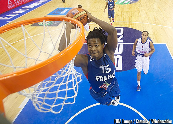 Mike Gelabale : « L’équipe progresse de match en match »