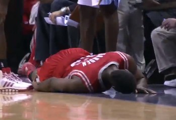 James Harden touché au genou droit