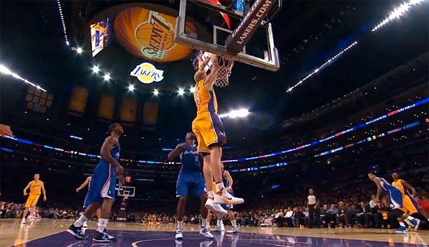 Le banc des Lakers humilie les Clippers !