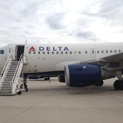 Alléluia, Royce White est monté dans un avion… et tweete