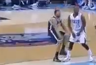 Vidéo : Deron Williams se tord encore la cheville…