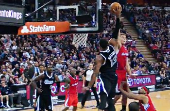 Top 10 : Westbrook tue les Warriors, D-Will, McLemore et Ibaka enchaînent les posters