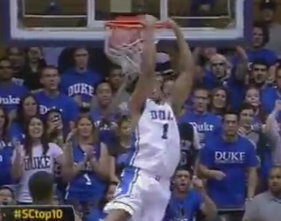 Vidéo : Le alley-oop renversé de Jabari Parker