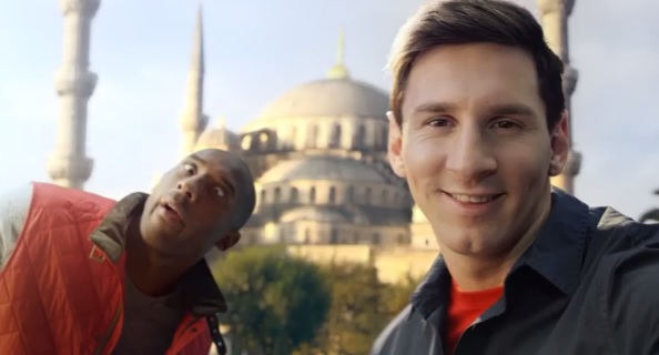 Vidéo : Concours de selfies entre Kobe Bryant et Lionel Messi