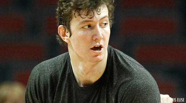 Omer Asik rempile avec les Pelicans pour 60 millions
