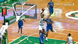 Top 10 : Jeff Green s’envole pour un mega tomar