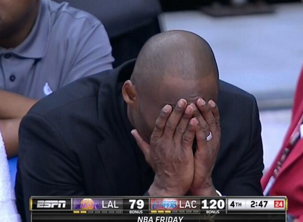 Les Clippers massacrent les Lakers