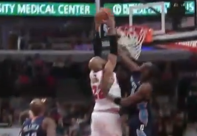 Top 10 : Mozgov et Gibson postérisent, Jennings régale