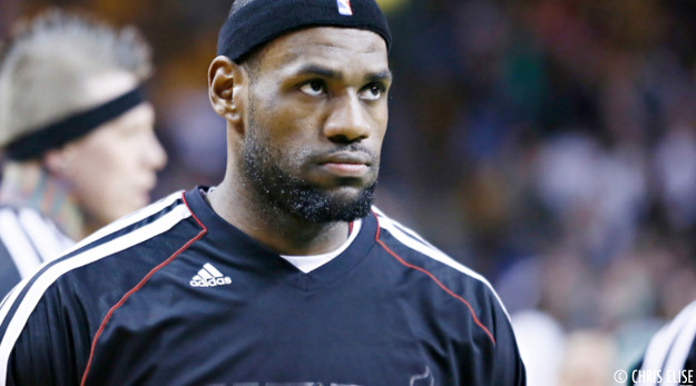 Affaire Sterling : LeBron James prêt à boycotter la saison prochaine ?