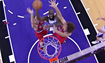 Top 10 : Acy et Favors au poster, LeBron au-dessus de tout le monde