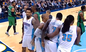 Vidéo : Sullinger commet 2 fautes flagrantes en 1 minute !