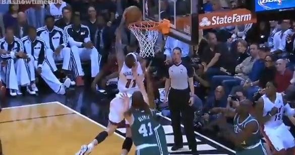 Top 5 : Blatche au poster, Birdman et Kris en force, le buzzer de Beasley