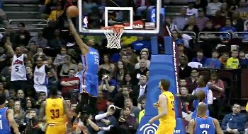 Top 5 : Curry met le tir impossible, KD en mode Dhalsim