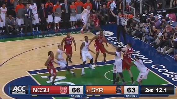 Vidéo : fin de match complètement dingue entre Syracuse et NC State