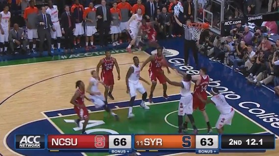 Vidéo : fin de match complètement dingue entre Syracuse et NC State