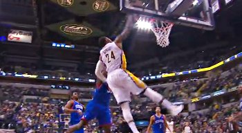 Top 10 : Paul George et Gerald Green postérisent les défenses