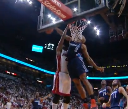 Top 5 : Gerald Henderson sans pitié pour Udonis Haslem