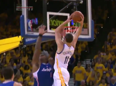 Top 5 : Thompson ridiculise Glen Davis, concours de alley-oops à Portland