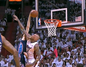 Top 10 : Josh McRoberts au poster, Tony Parker inarrêtable