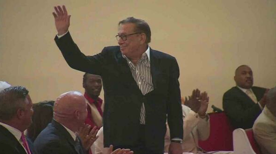 Donald Sterling attaque sa « maîtresse » et TMZ en justice