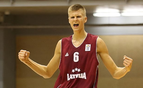 Le Letton Kristaps Porzingis prêt pour la Draft