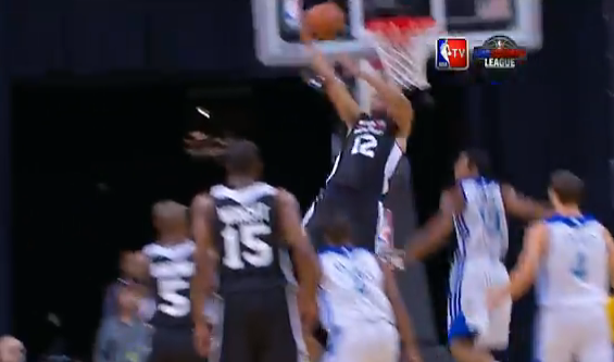 Top 10 : Jabari Parker en mode reverse, LaVine aérien