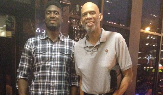 Kareem Abdul-Jabbar au chevet de Roy Hibbert