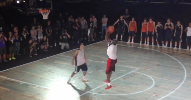 Vidéo : Kobe Bryant a toujours du game