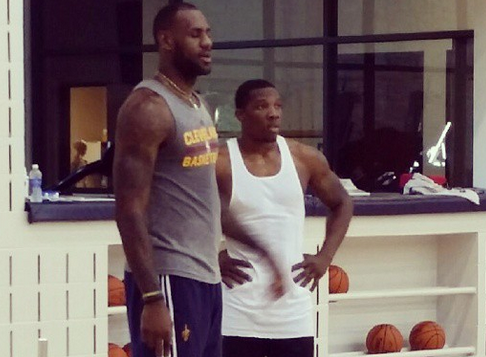 LeBron James est-il agent en sous-main ?