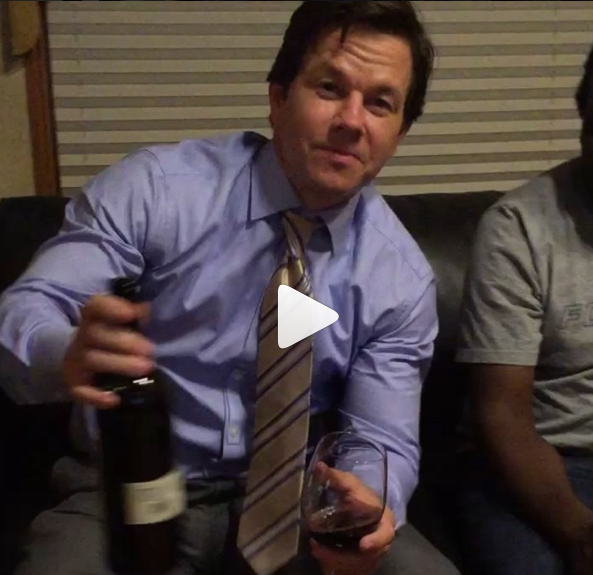 Mark Wahlberg picole en l’honneur de Jimmy Butler