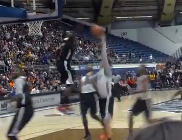 Vidéo : Le méchant contre d’Eric Bledsoe