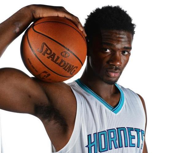Noah Vonleh ne trouve pas sa place à Charlotte