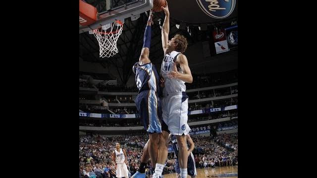 Vidéo : Vince Carter scotche Dirk Nowitzki