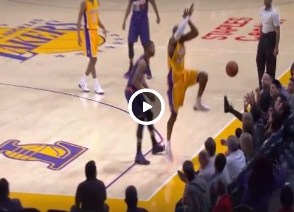 Vidéo : Le saut de taré de Kobe Bryant