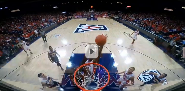 Vidéo : Le dunk du jour sur un pivot de 2,28 m !