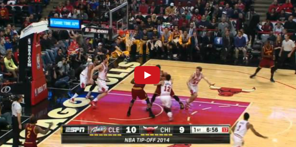 Vidéo : Kevin Love se mange deux contres en une action !