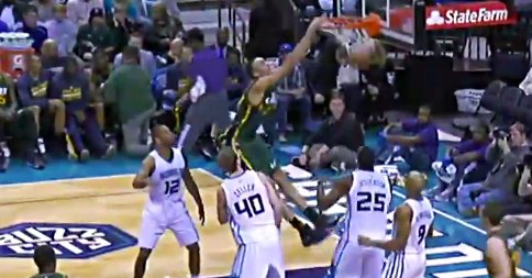 Highlights : Rudy Gobert signe son premier double-double en carrière