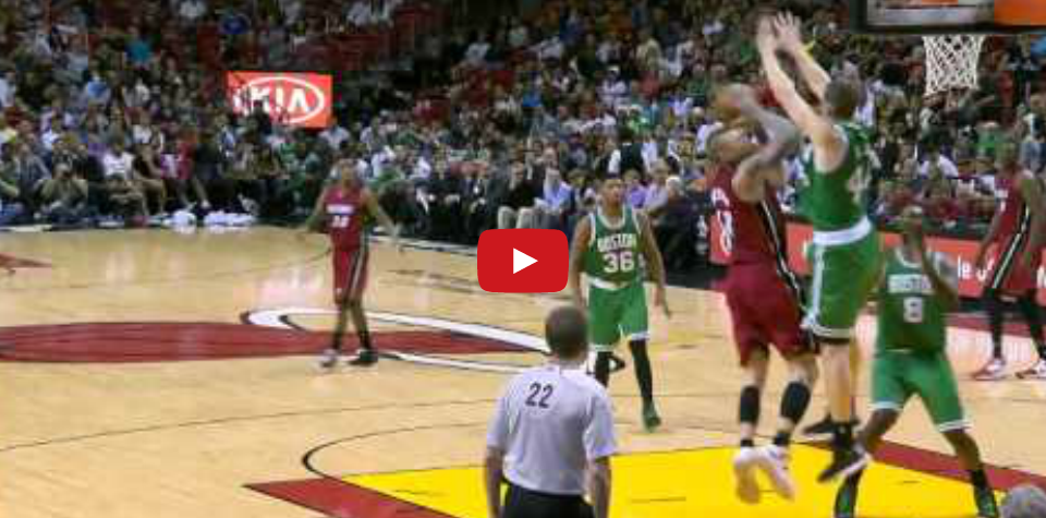 Sale : Le dunk monstrueux de James Ennis sur Tyler Zeller