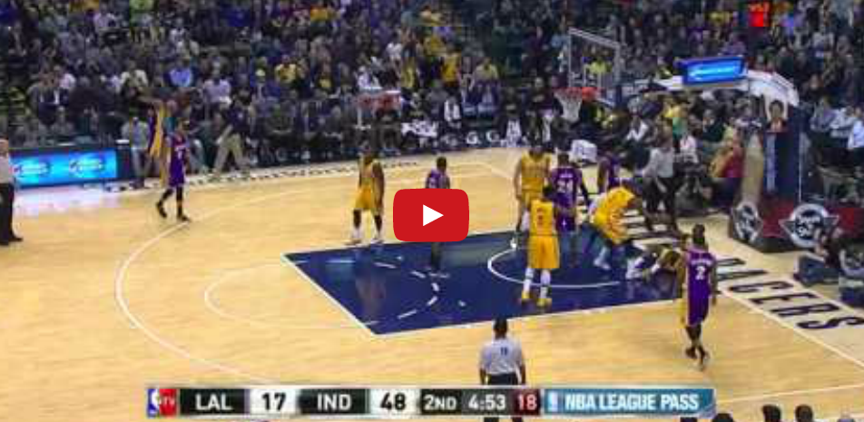 L’oublié du top 10 : Kobe Bryant contré par Lavoy Allen