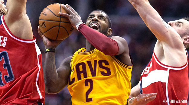Kyrie Irving lui aussi sur le flanc