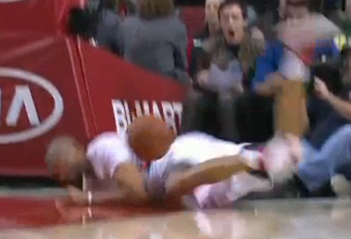 Frayeur : La grosse chute de Nicolas Batum