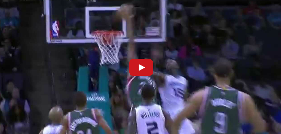 Poster : Kemba Walker victime de John Henson