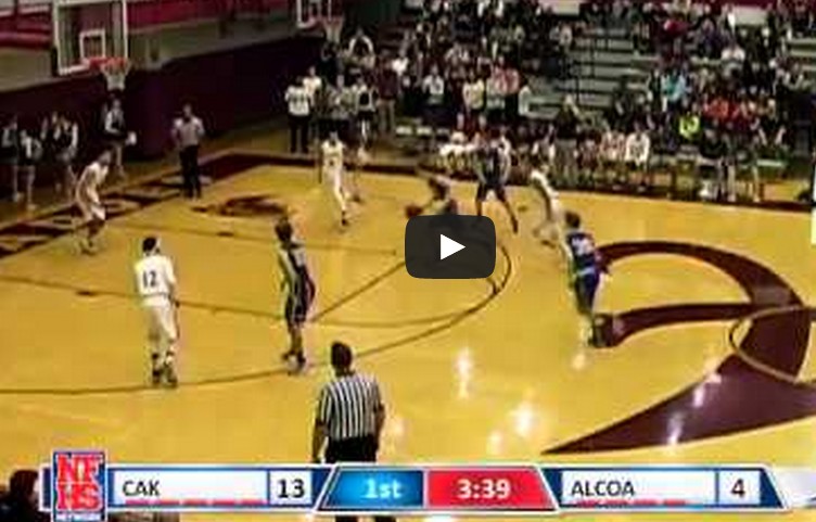 Le dunk du jour : un lycéen postérize deux joueurs