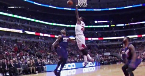 Quand Jimmy Butler stoppe net le alley-oop de Phoenix