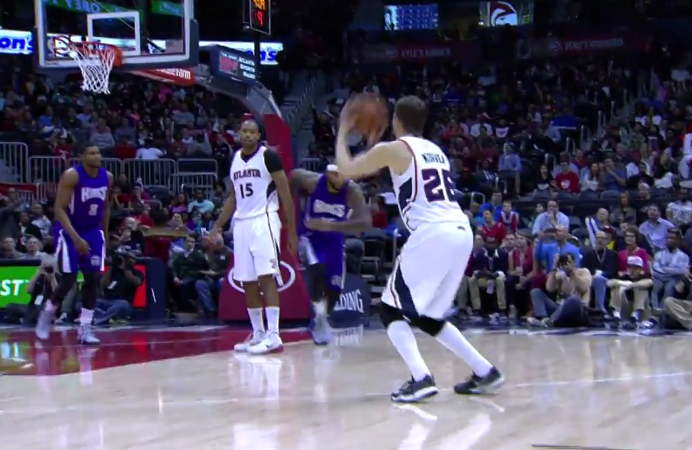 20 paniers primés, nouveau record des Hawks