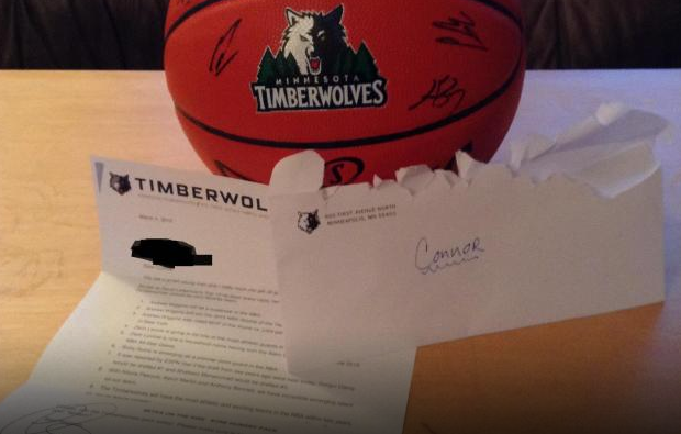 Le geste classe des Wolves pour un jeune fan