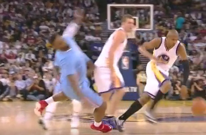 Glen Davis averti pour flopping