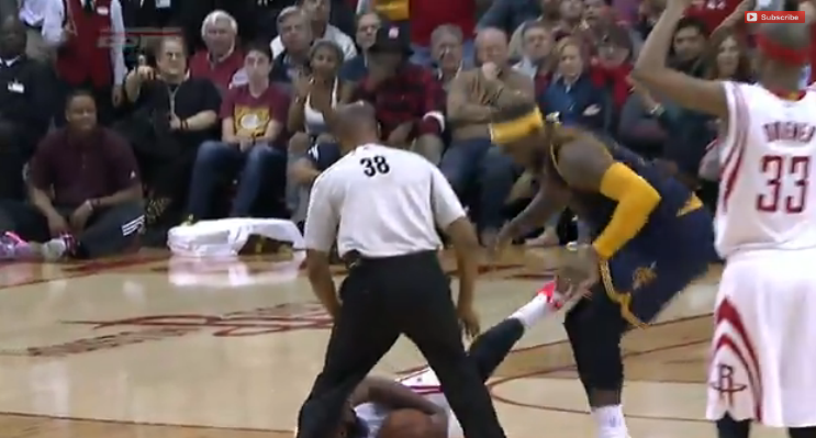 James Harden suspendu !